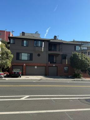 Beautiful completely remodeled 3 bed 2 bath Ivy Hill apartment – photo 1