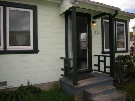 Berkeley Apartment: 1302-1306 Bancroft Way