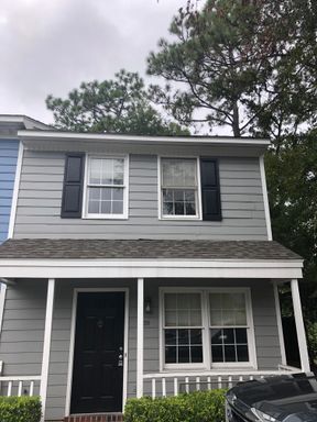 2 Bedroom 1.5 Bathroom Townhouse