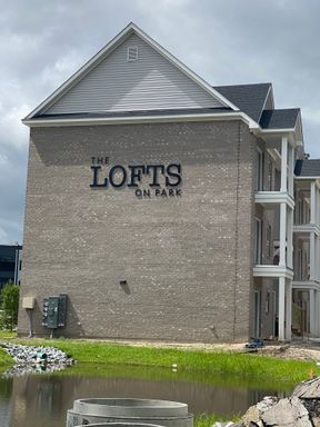 The Lofts on Park Avenue UNCW/CAPE FEAR Students Welcome – photo 1