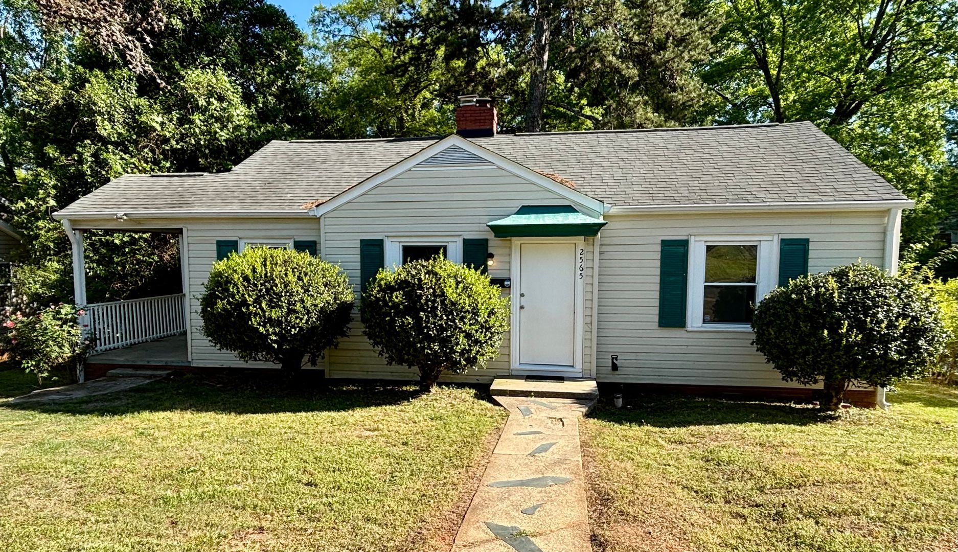 Charlotte House: 2565 Brentwood Place