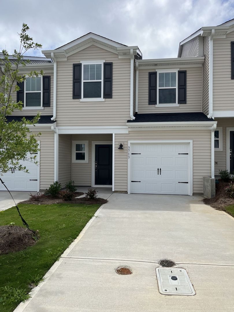 Concord Townhome: 3713 Backwater Street