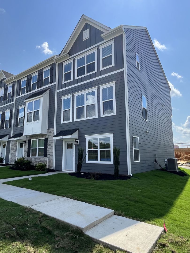 Charlotte Townhome: 5013 Griers Hill Drive