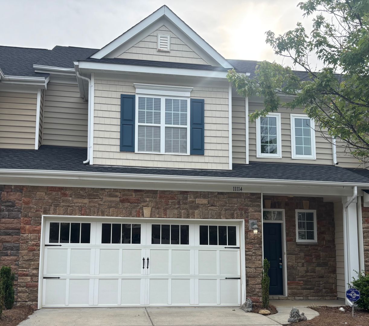 Charlotte House: 11114 Sandstone Road