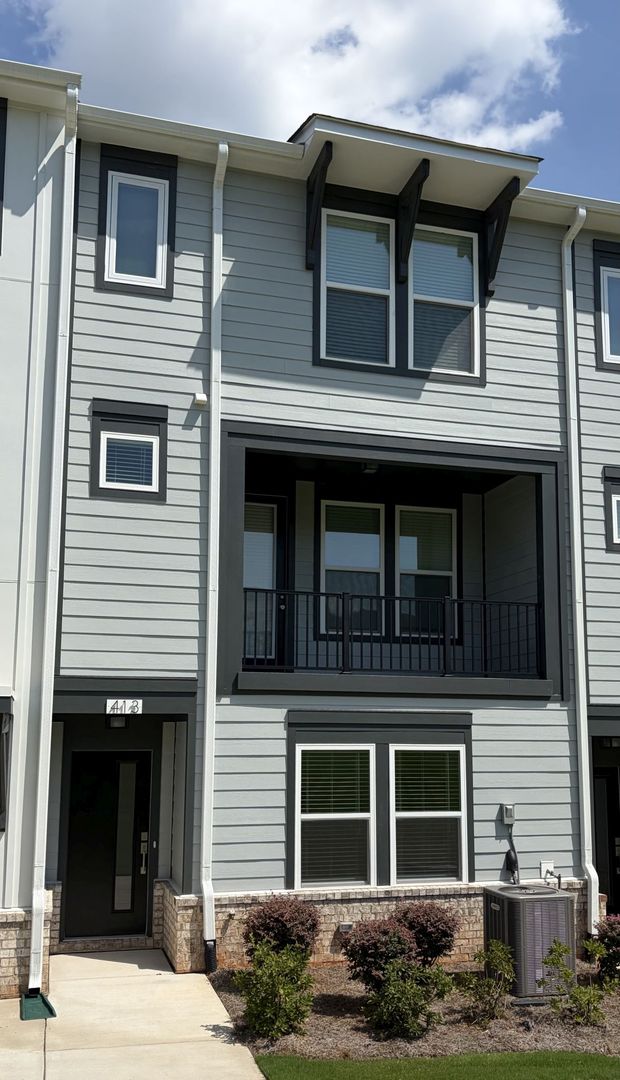 Charlotte Townhome: 413 Nathaniel Way