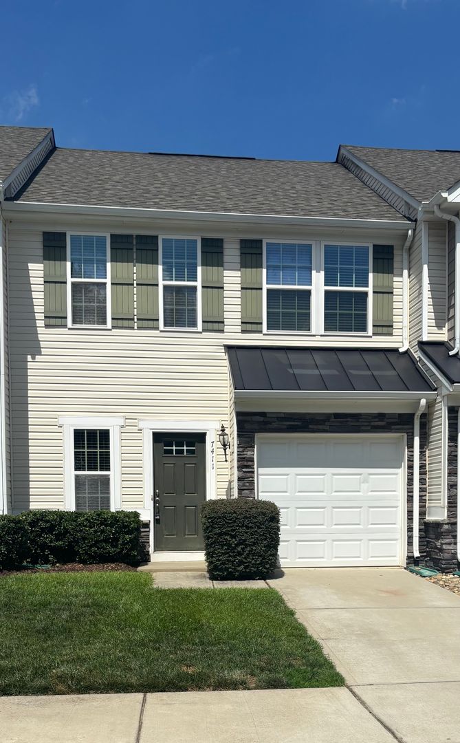 Charlotte Townhome: 7411 Red Mulberry Way