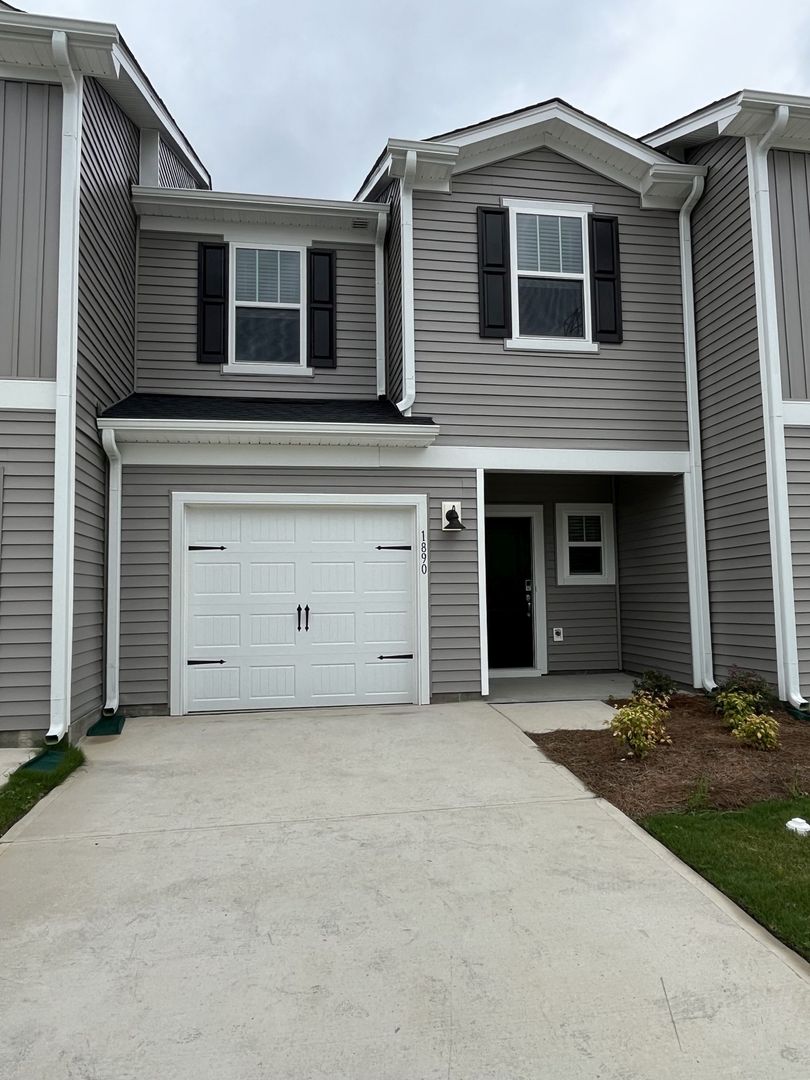 Concord Townhome: 1890 Old Rivers Road