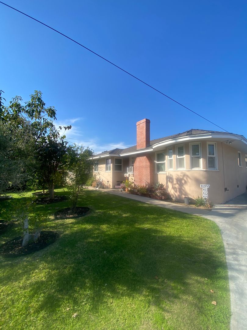 Covina Apartment: 409 E Puente Street
