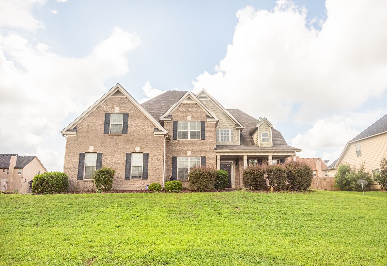 Beautiful home available today!