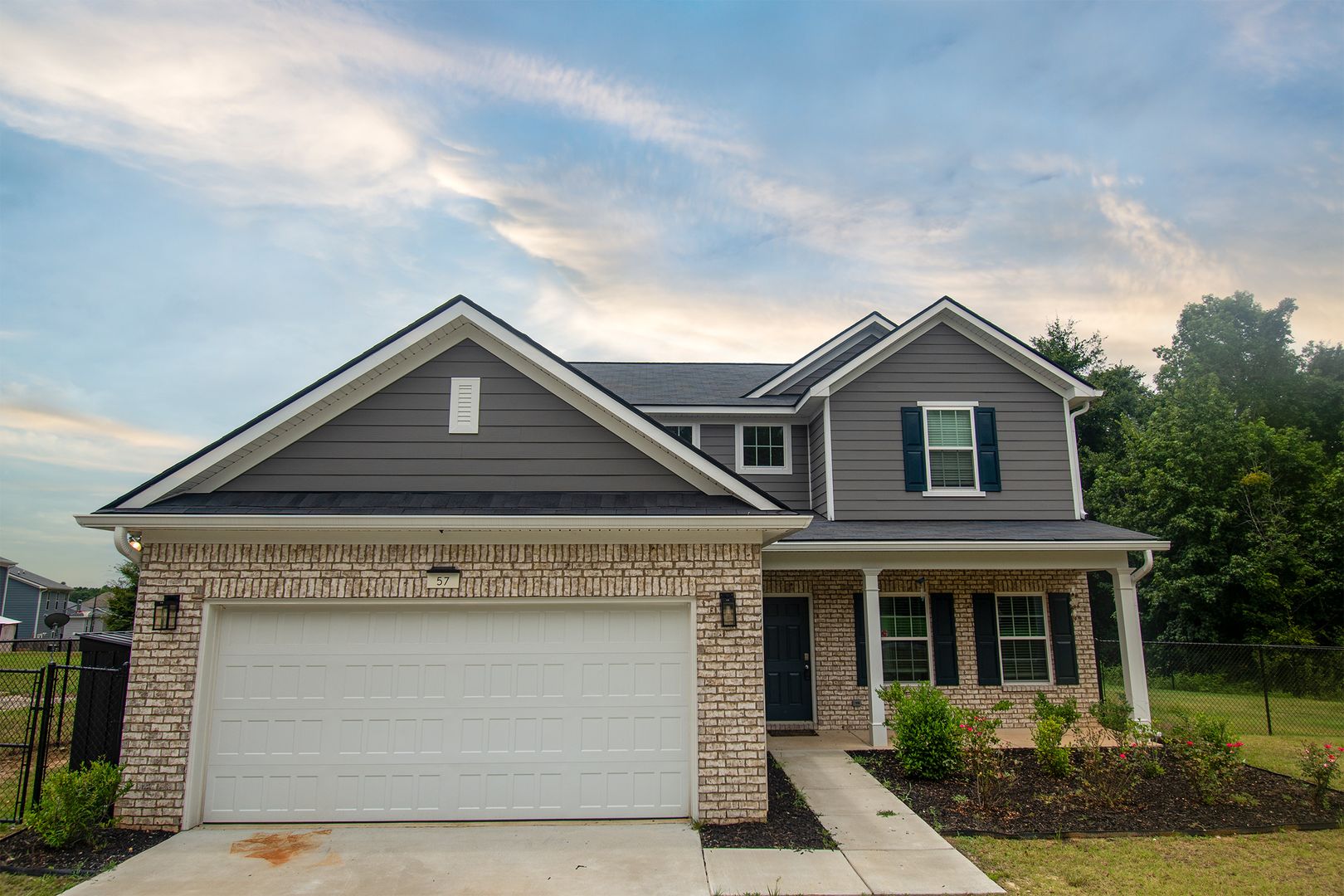 Phenix City House: 57 White Pine Way