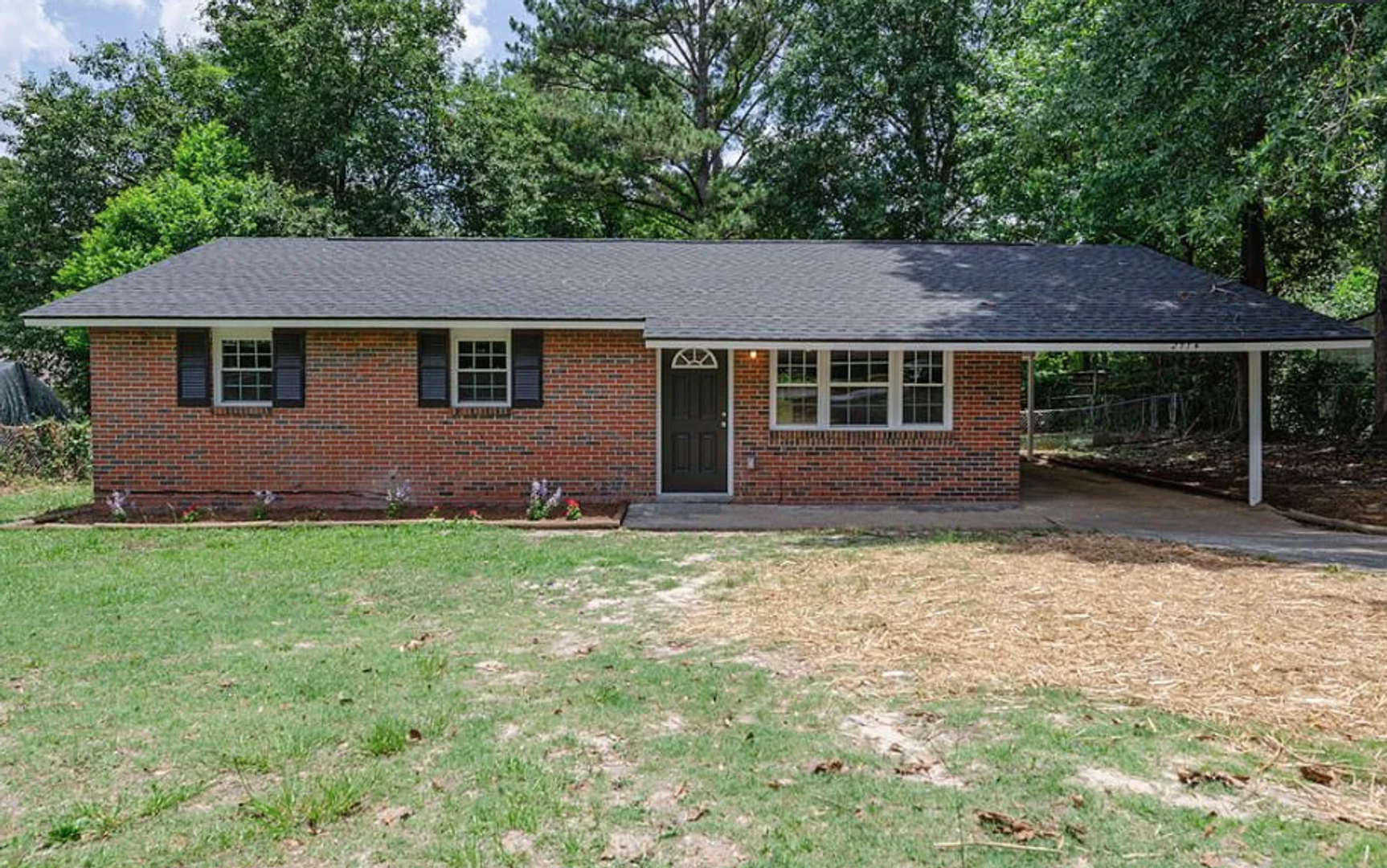 Columbus House: 2114 Amber Dr