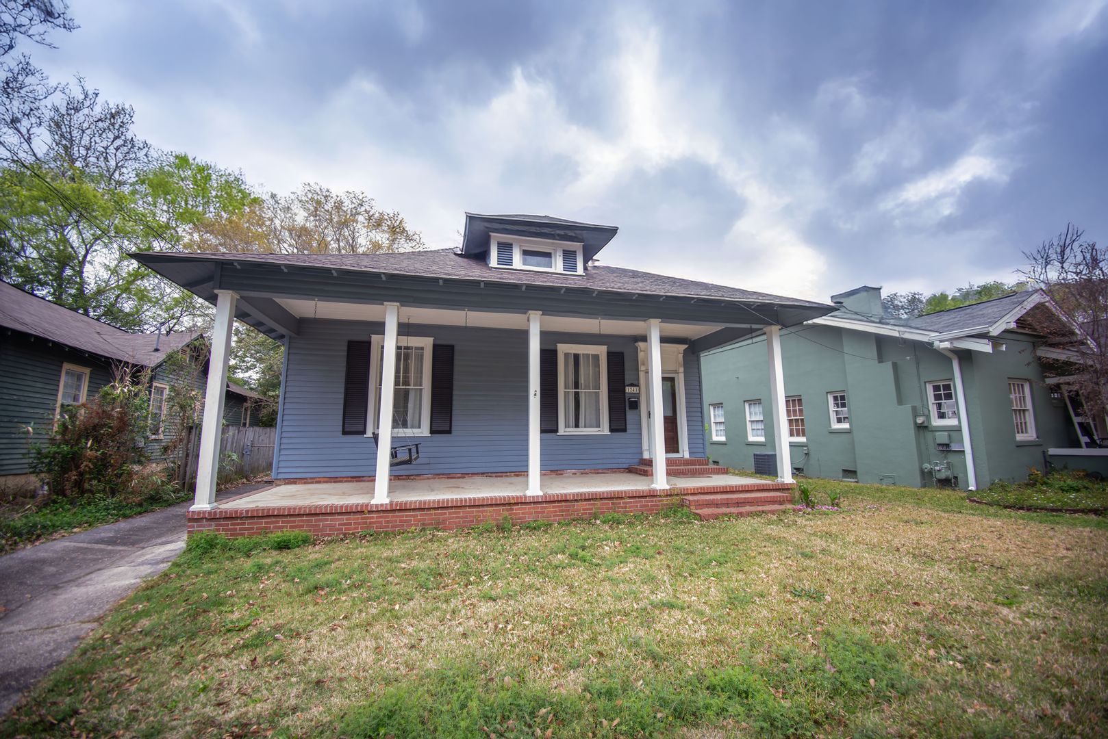 Columbus House: 1241 Eberhart Ave