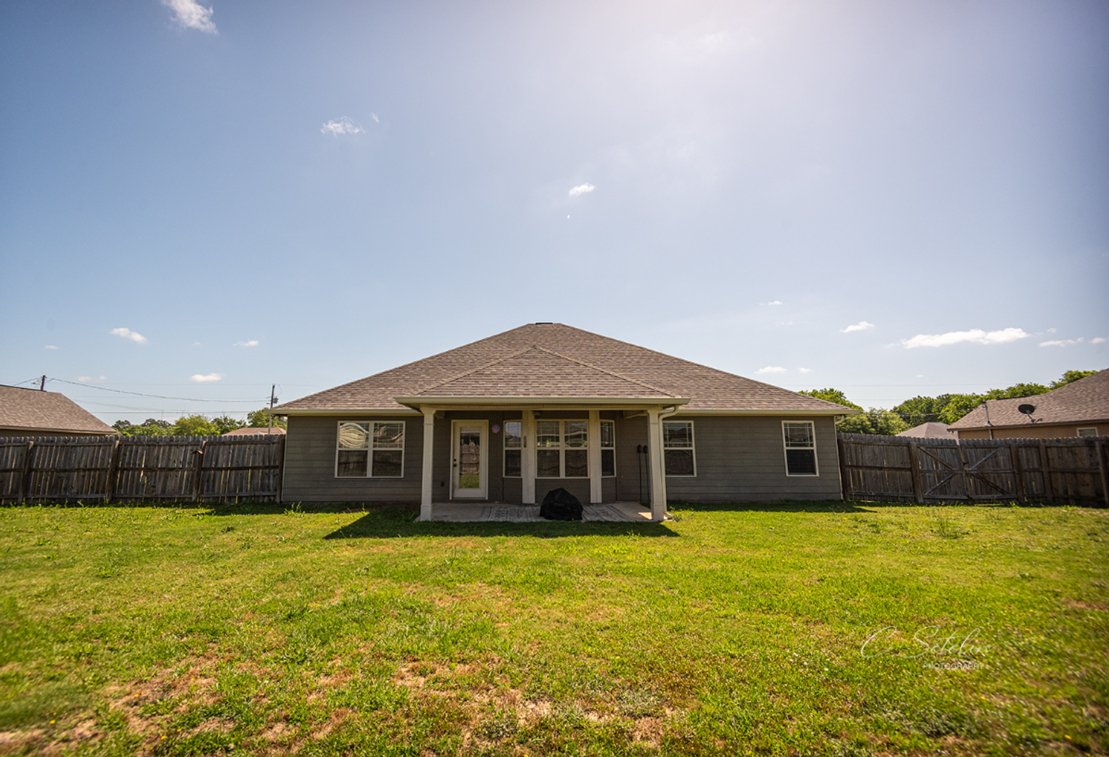 Fort Mitchell House: 8 Wheatland Ct