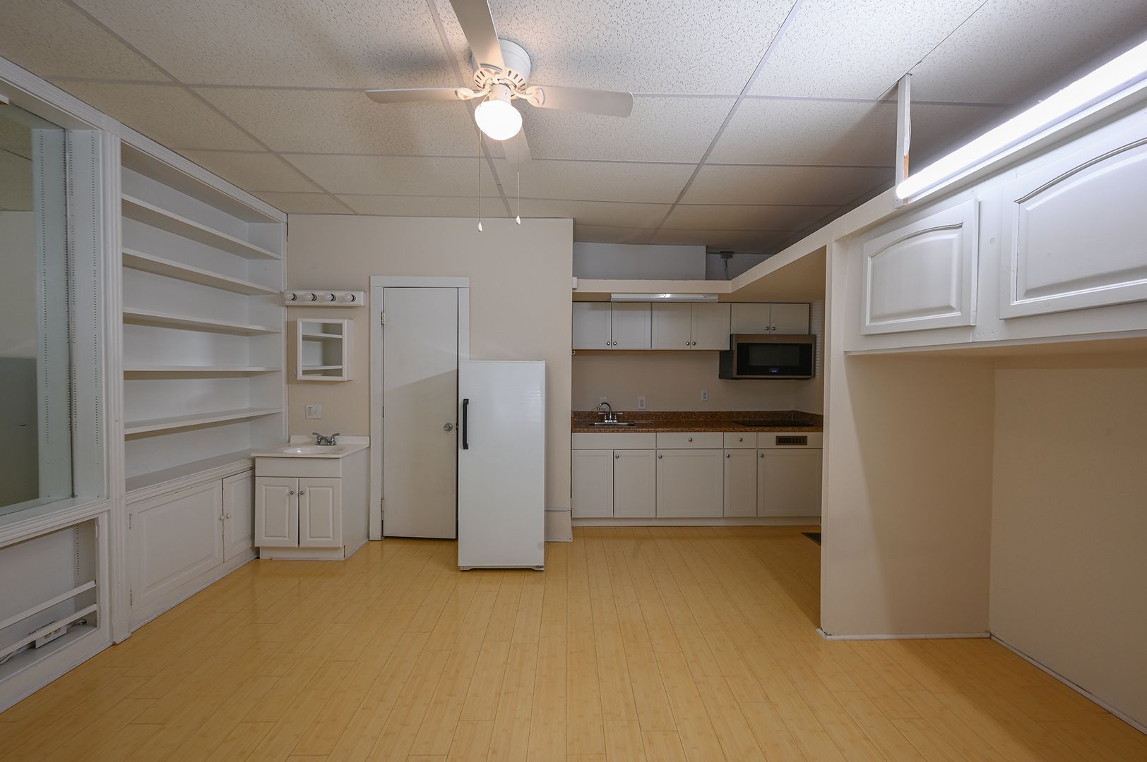 Columbus Apartment: 1456 Neil Ave.