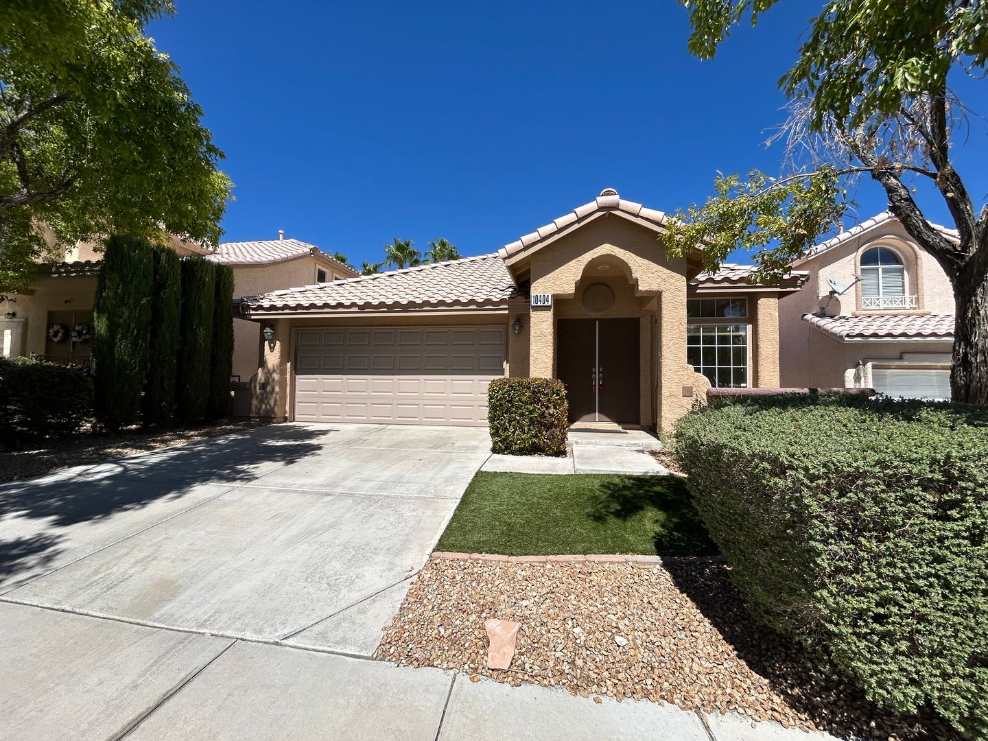 Las Vegas House: 10404 Horseback Ridge Avenue