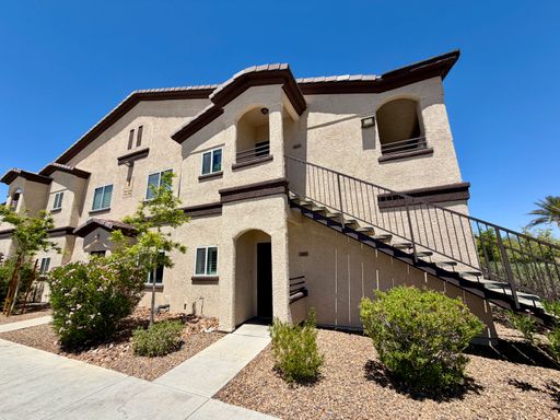 Ground-Floor 2-Bedroom, 2-Bath Home – photo 1