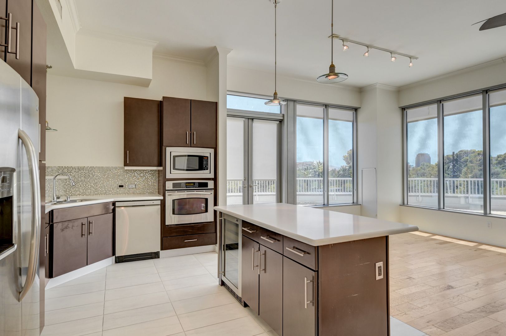 Las Vegas Condo: 360 E Desert Inn Road Unit 402