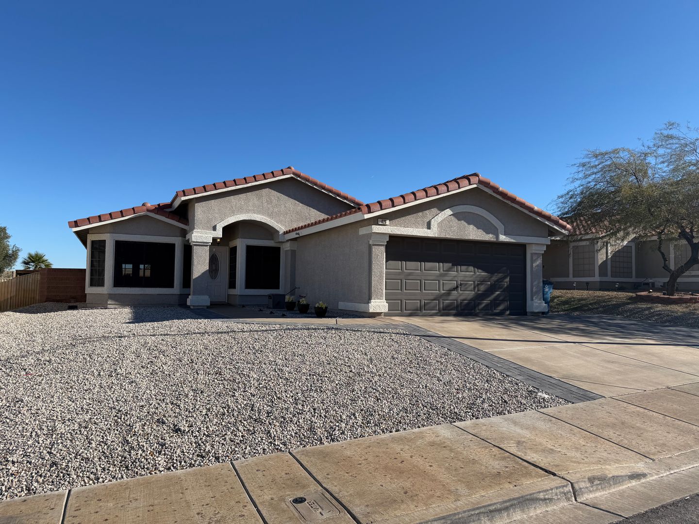 Henderson House: 426 Palegold Street