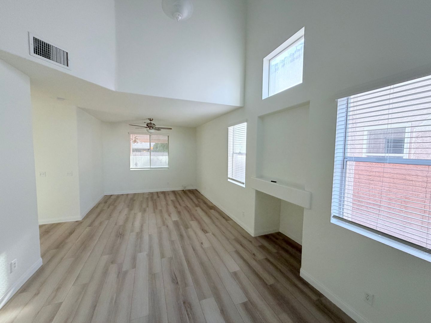 Las Vegas House: 9584 Withering Pine Street