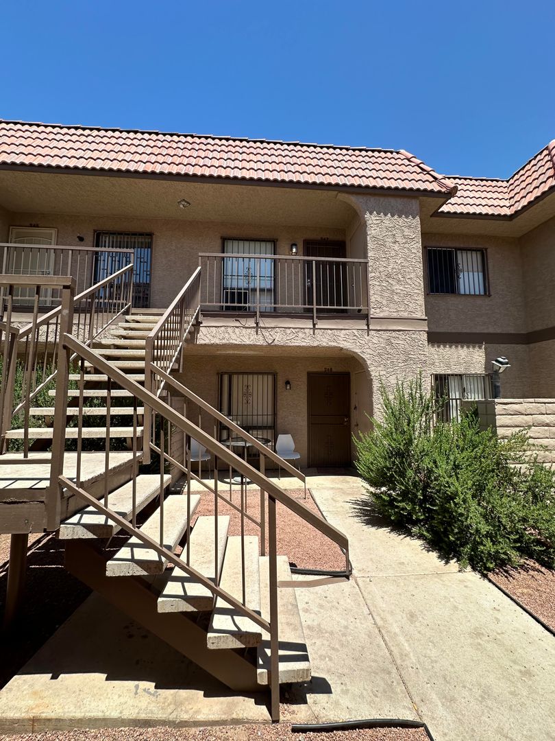 Las Vegas Condo: 4300 N Lamont Street #247