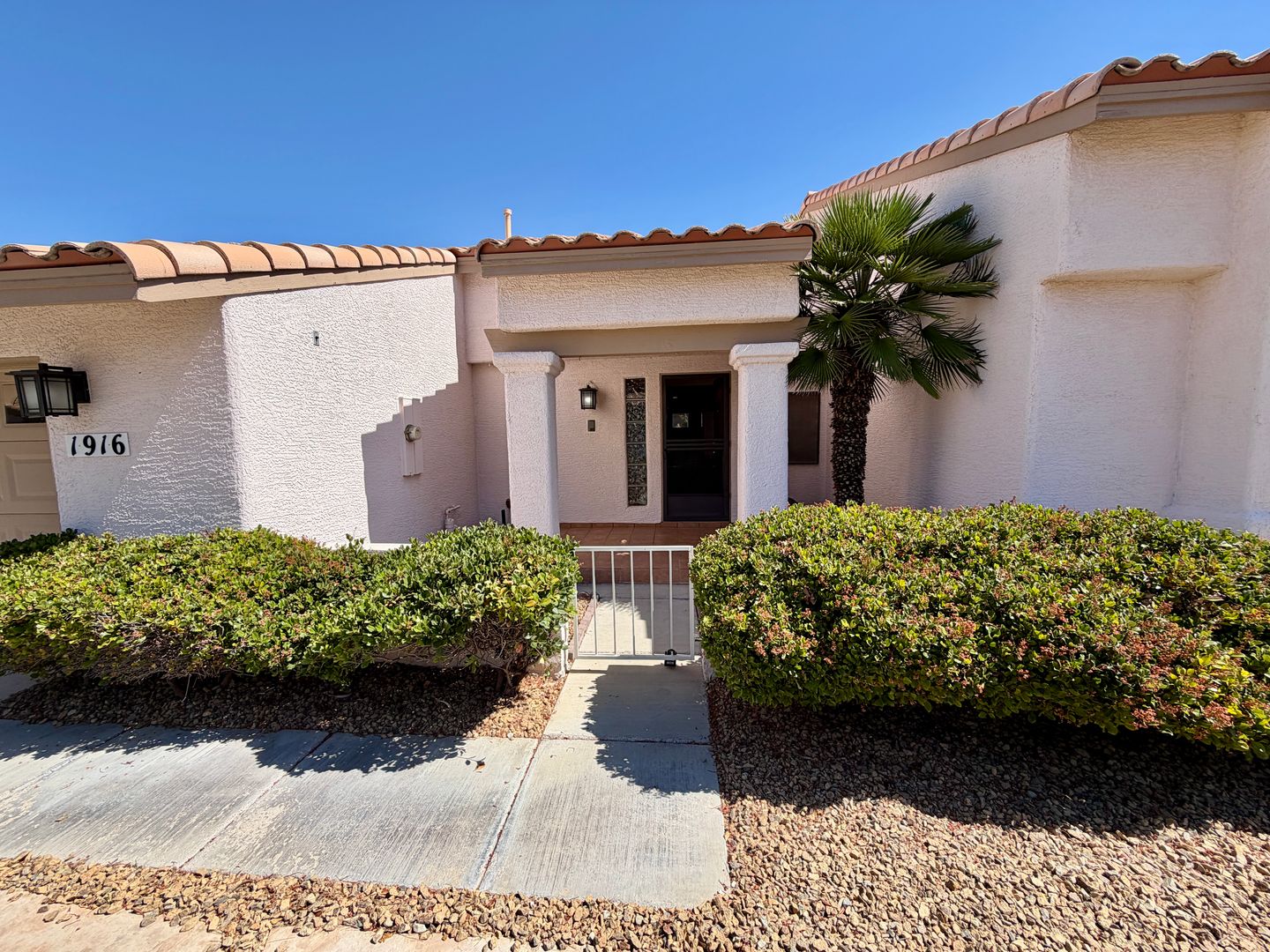 Henderson Townhome: 1916 Hobson Drive