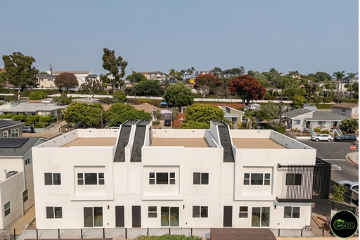 Modern 2BD/2BA New Build with Solar, Massive Rooftop Deck & Beautiful Chef's Kitchen – photo 1