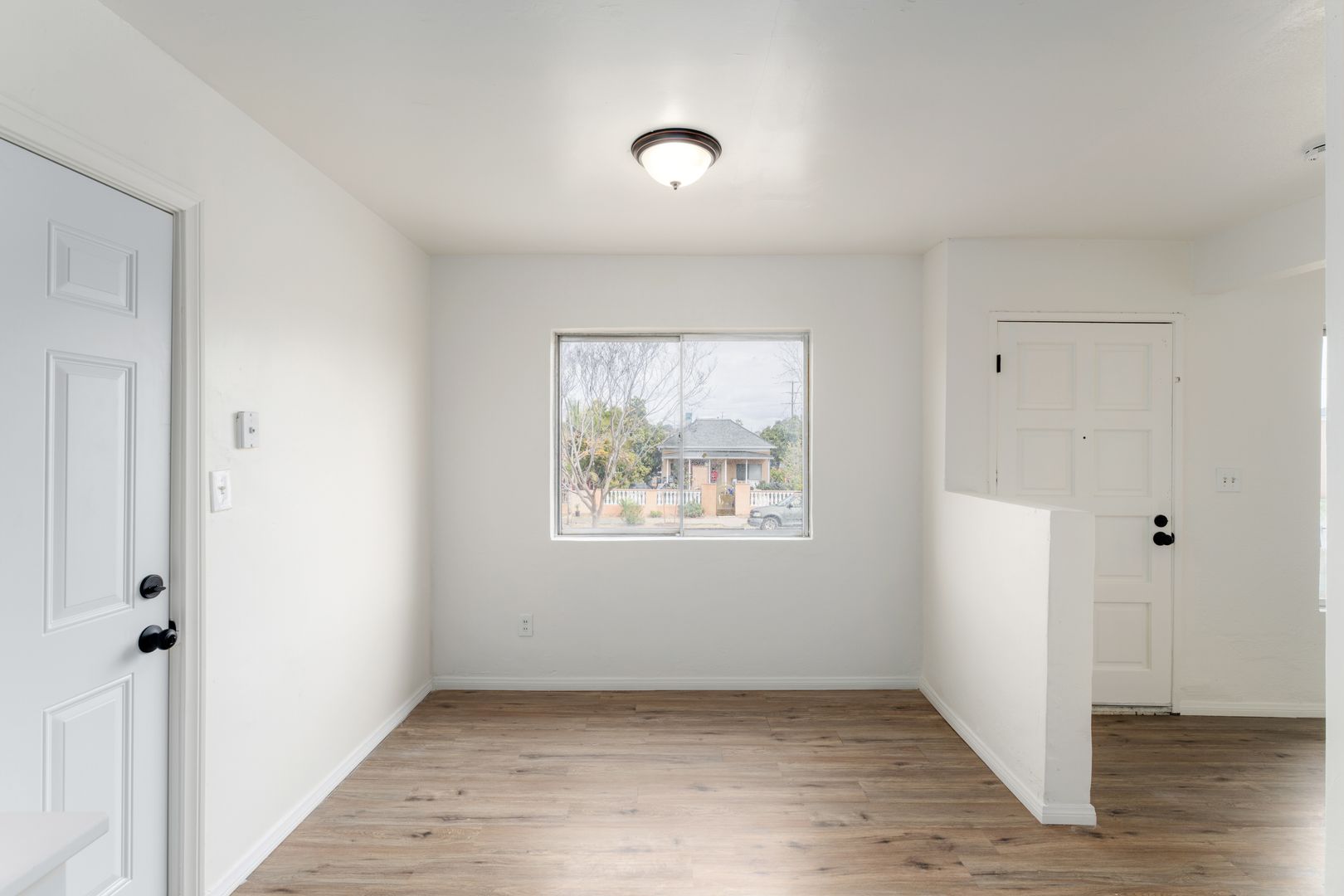 San Diego Apartment: 2085 Franklin