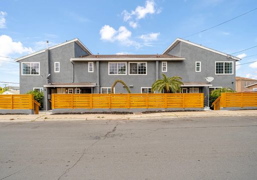 Free E-Bikes + 4 Weeks of Free Rent / No application Fees Minutes from USD – photo 1