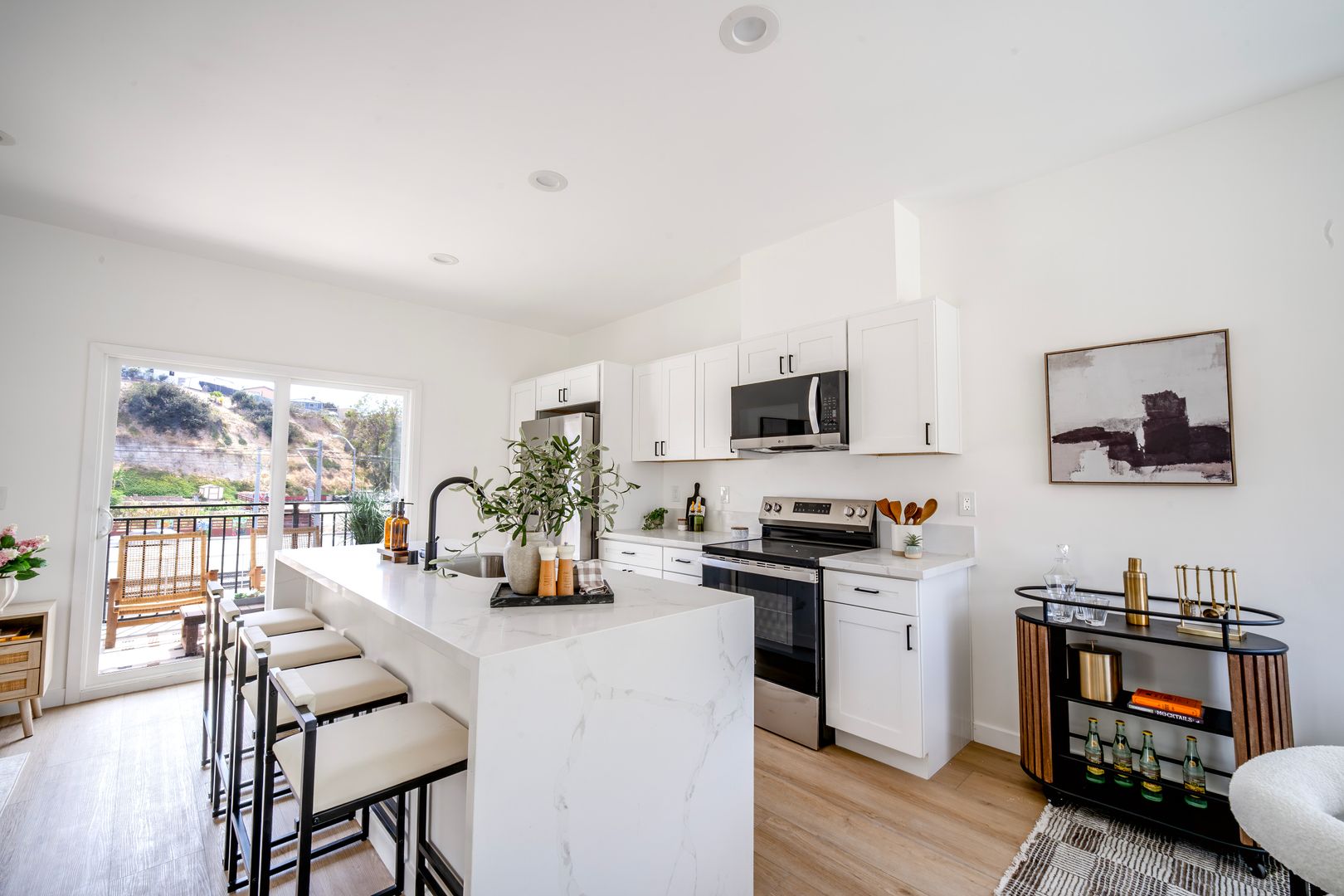 San Diego Apartment: 6170 Akins Ave