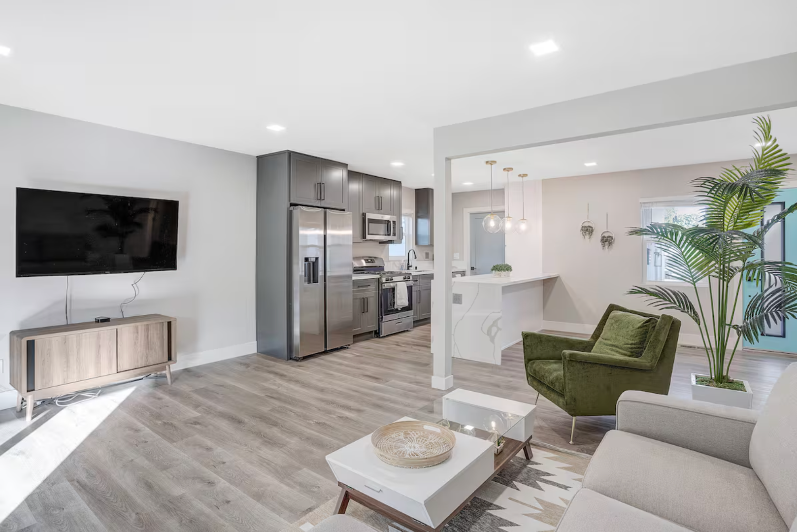 ✨ Modern 3 Bed 2 Bath in National City – Furnished or Unfurnished! ✨