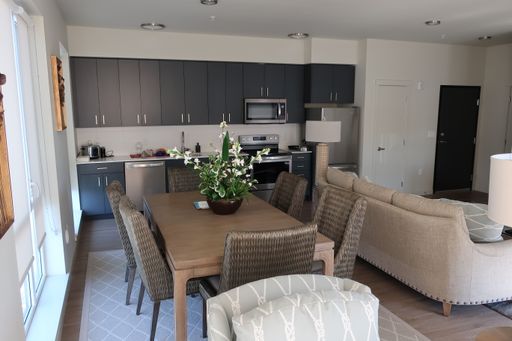 Spacious 2-bedroom, 2-bath home with views of the Port of Bellingham. – photo 1