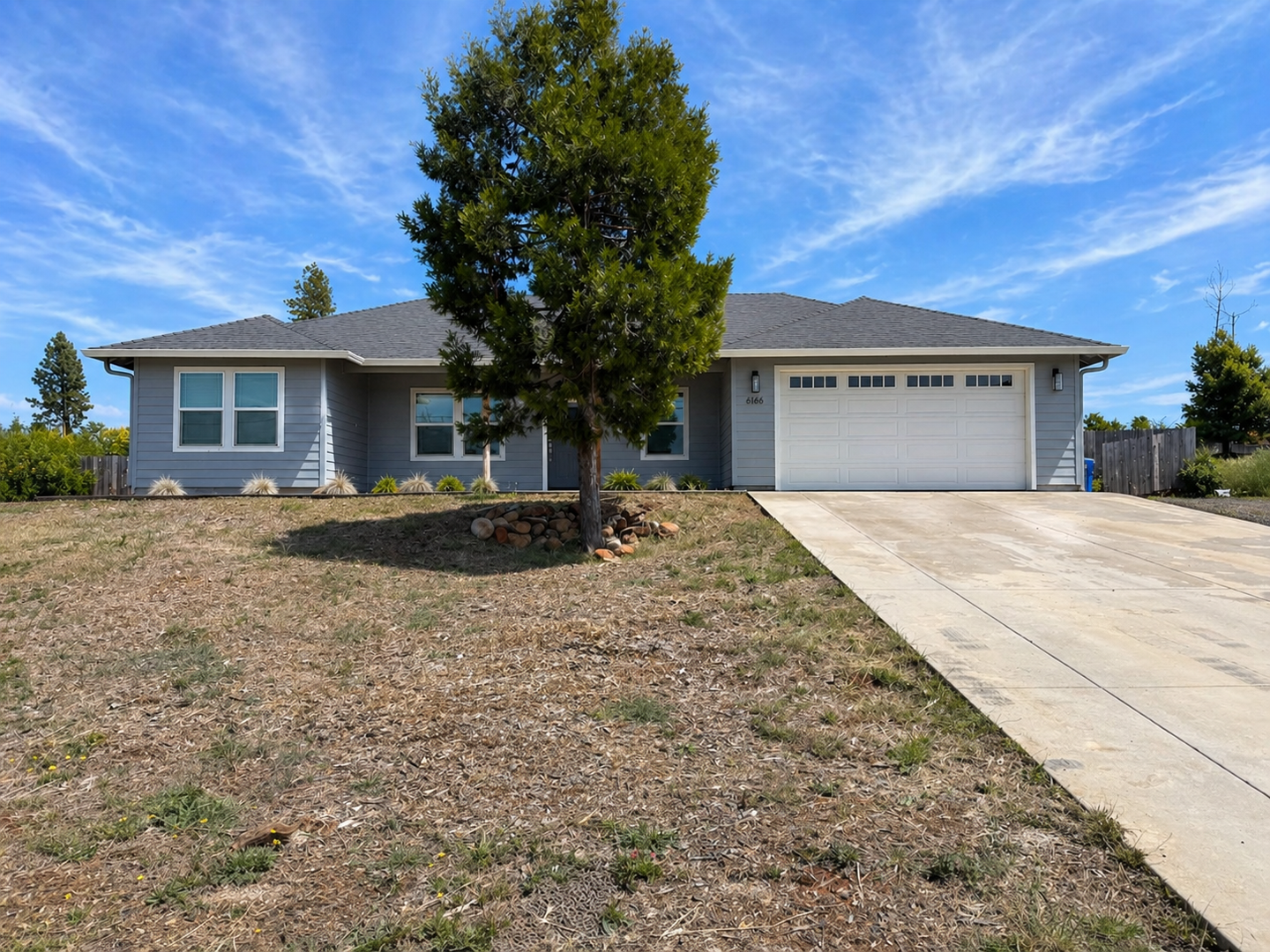 Paradise House: 6166 Oliver Road