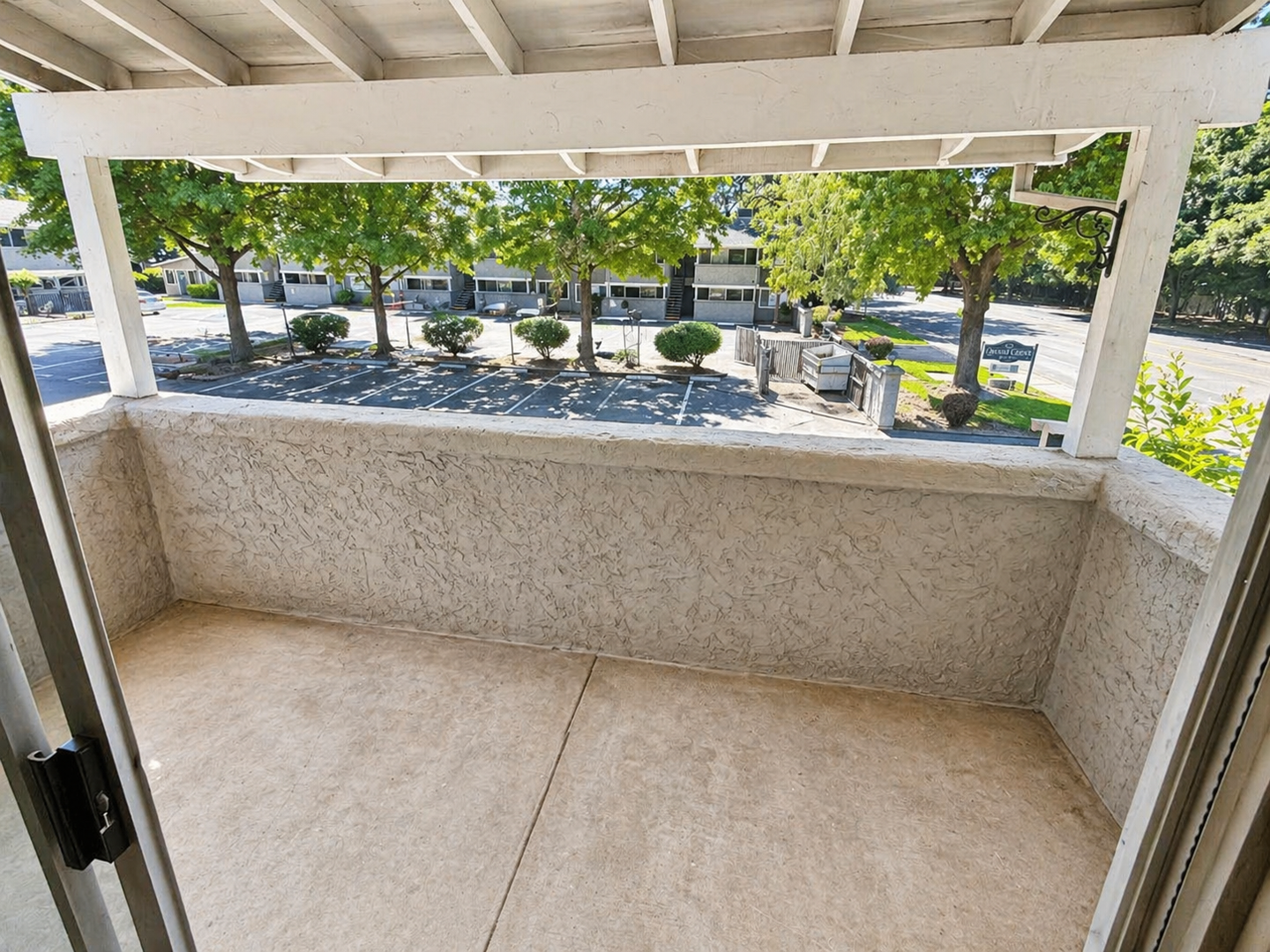 Eastwood Gardens 8 of 20