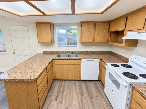 747 West 4th Ave  #4, Chico, CA 95926 — photo 8