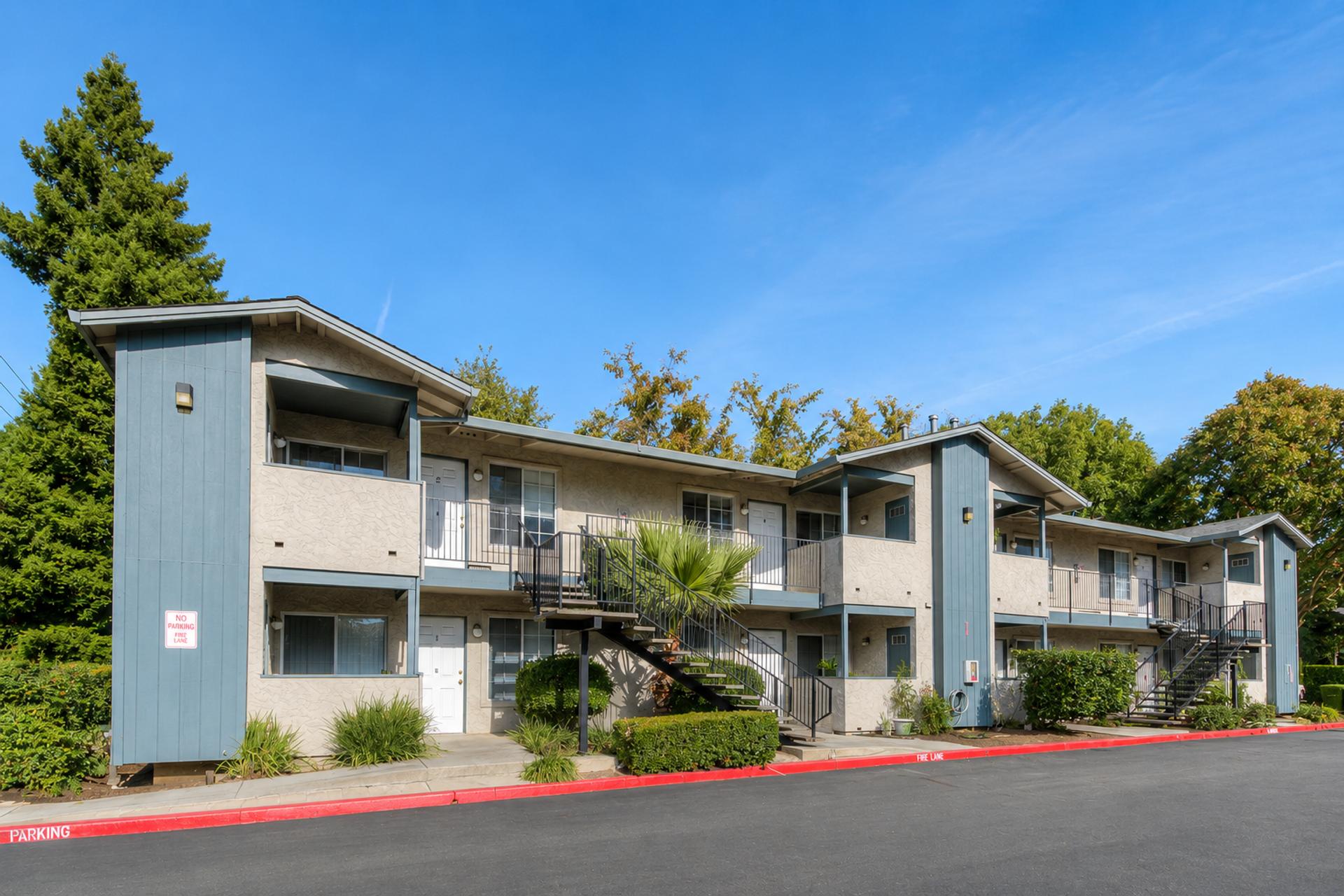 Chico Apartment: 480 Manzanita Avenue