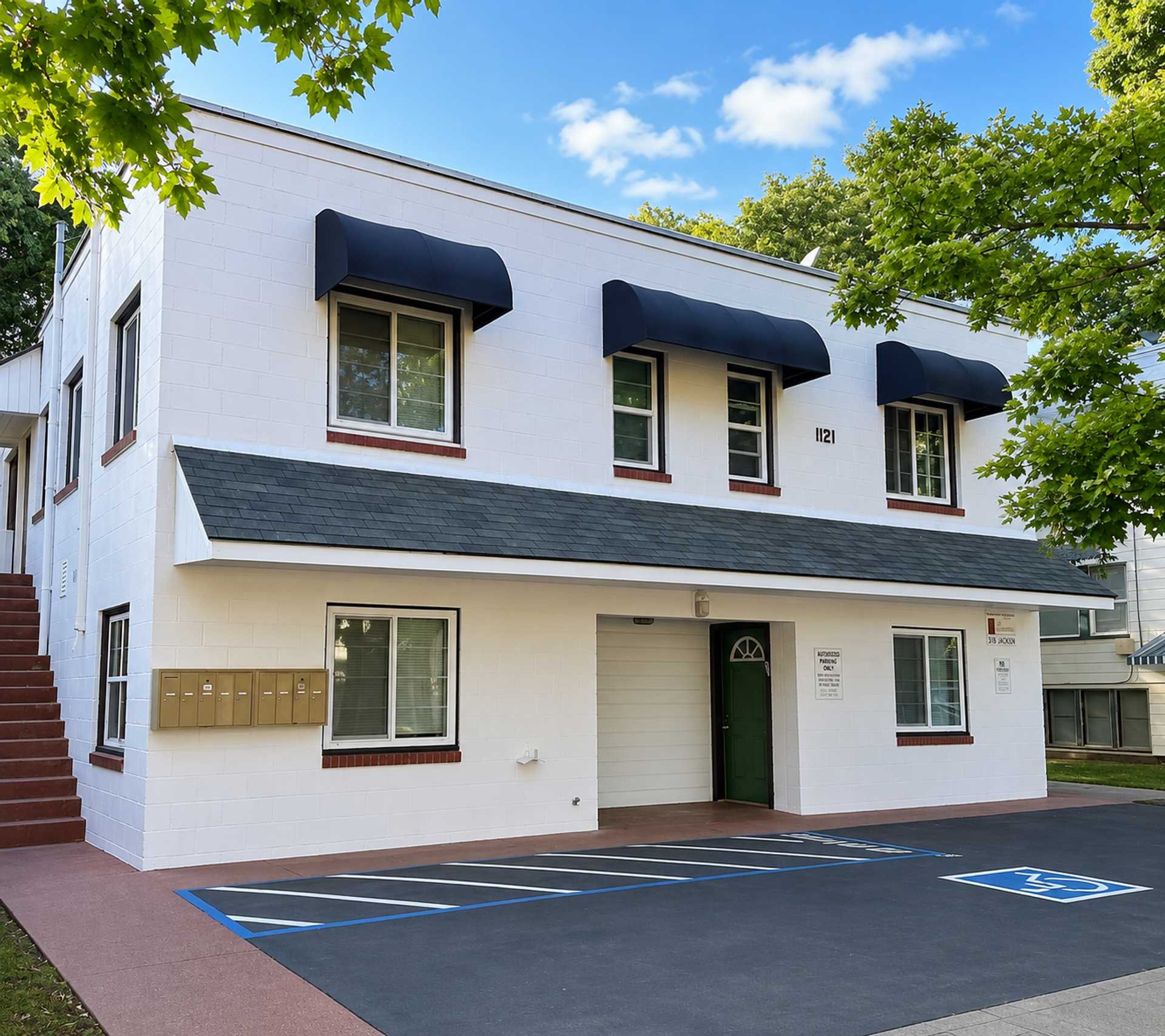 Chico Apartment: 1121/1129 Magnolia Ave.
