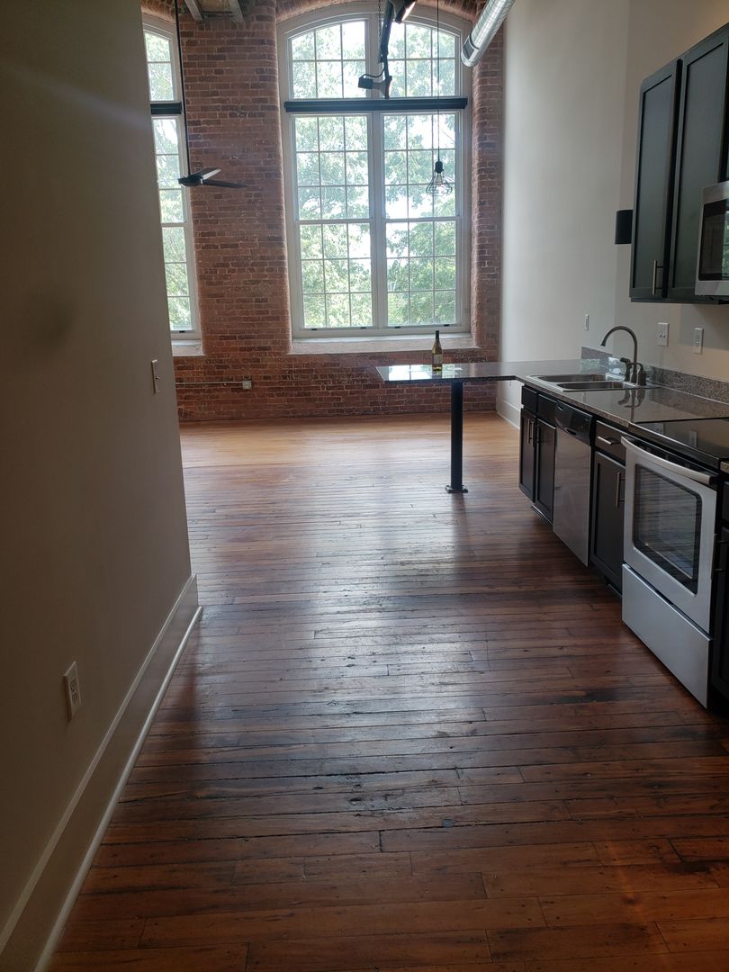 Drayton Apartment: 103 Drayton Crossing Dr