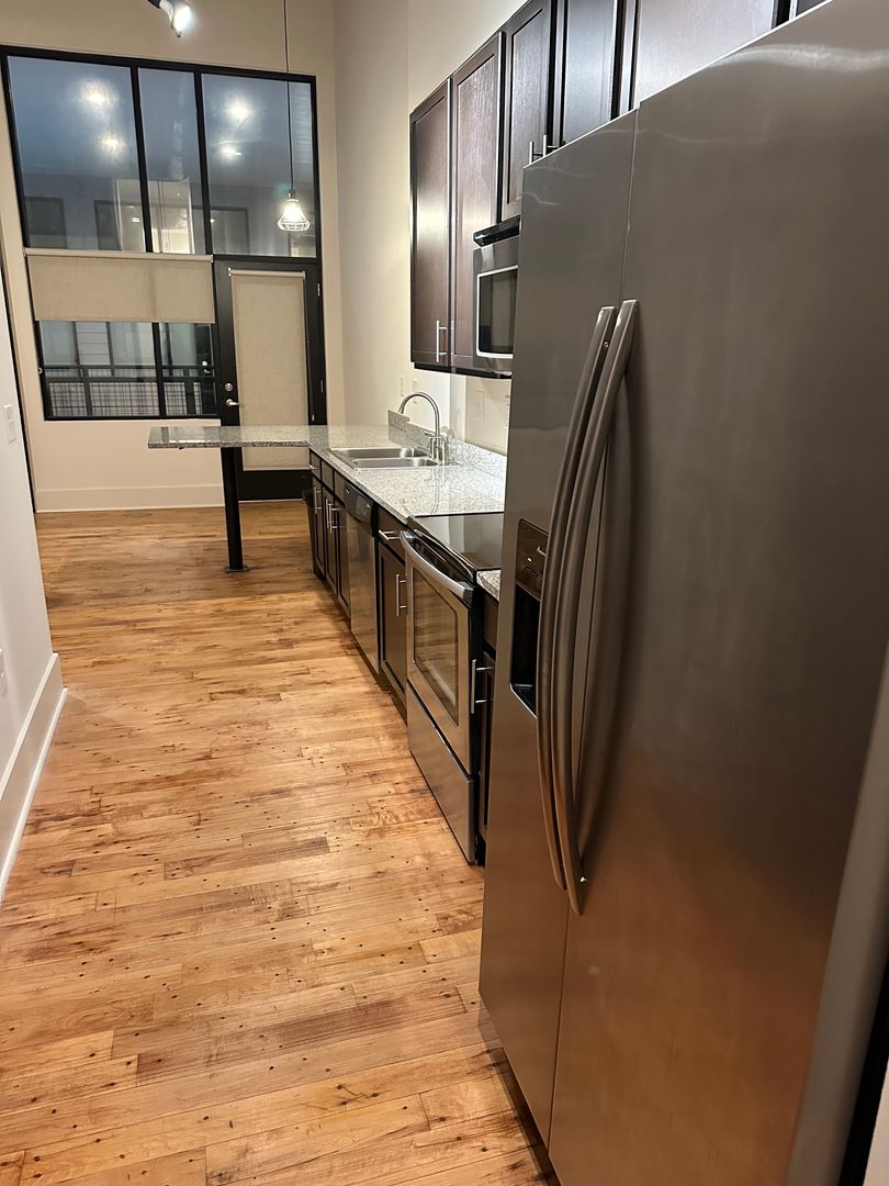 Drayton Apartment: 103 Drayton Crossing Dr