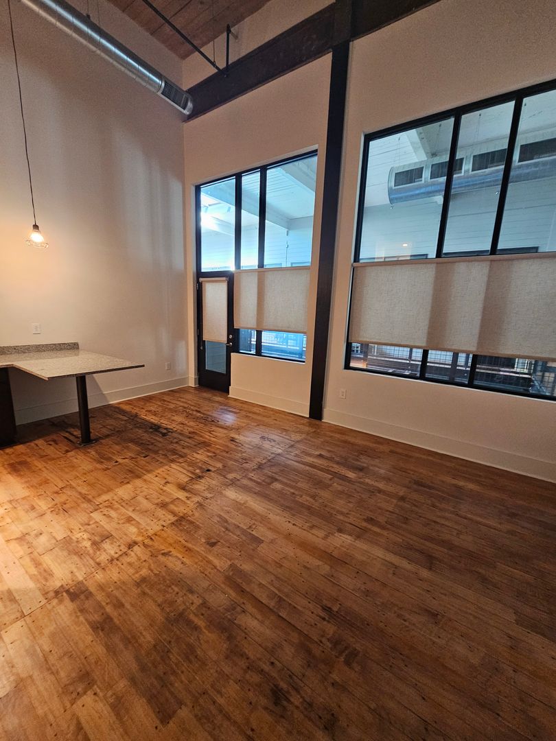 Drayton Apartment: 103 Drayton Crossing Dr