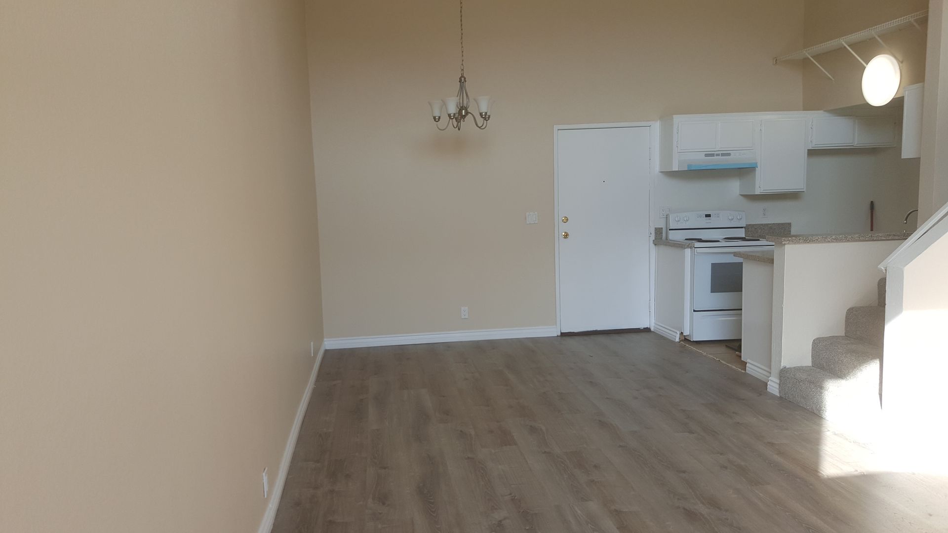 Sunland Apartment: 10500 SHERMAN GROVE AVE