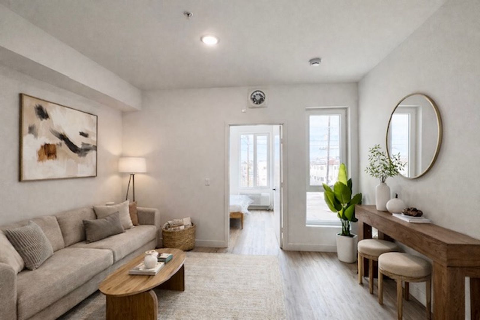 Los Angeles Apartment: 6754 N Valjean Ave