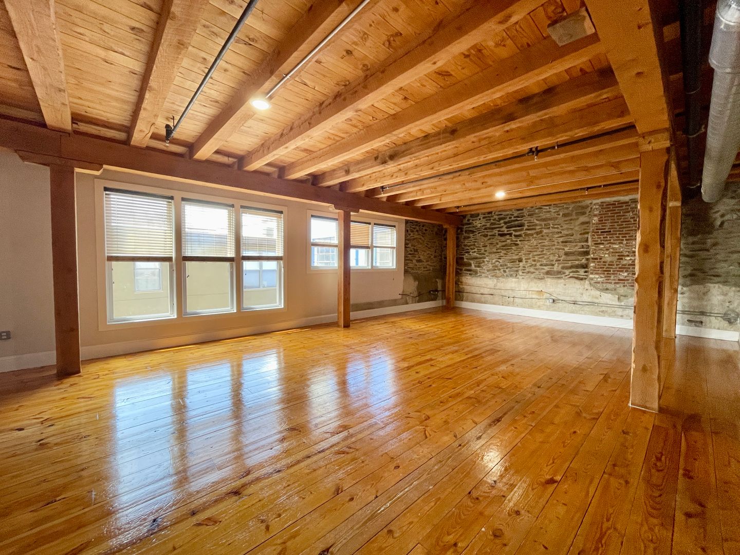 3502 Scotts Lane, Suite 822, Philadelphia, PA 19129