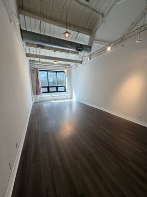 Quiet Office Space Available – photo 1
