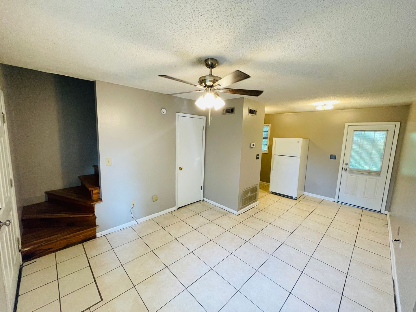 Oxford House: 1307D Access Road