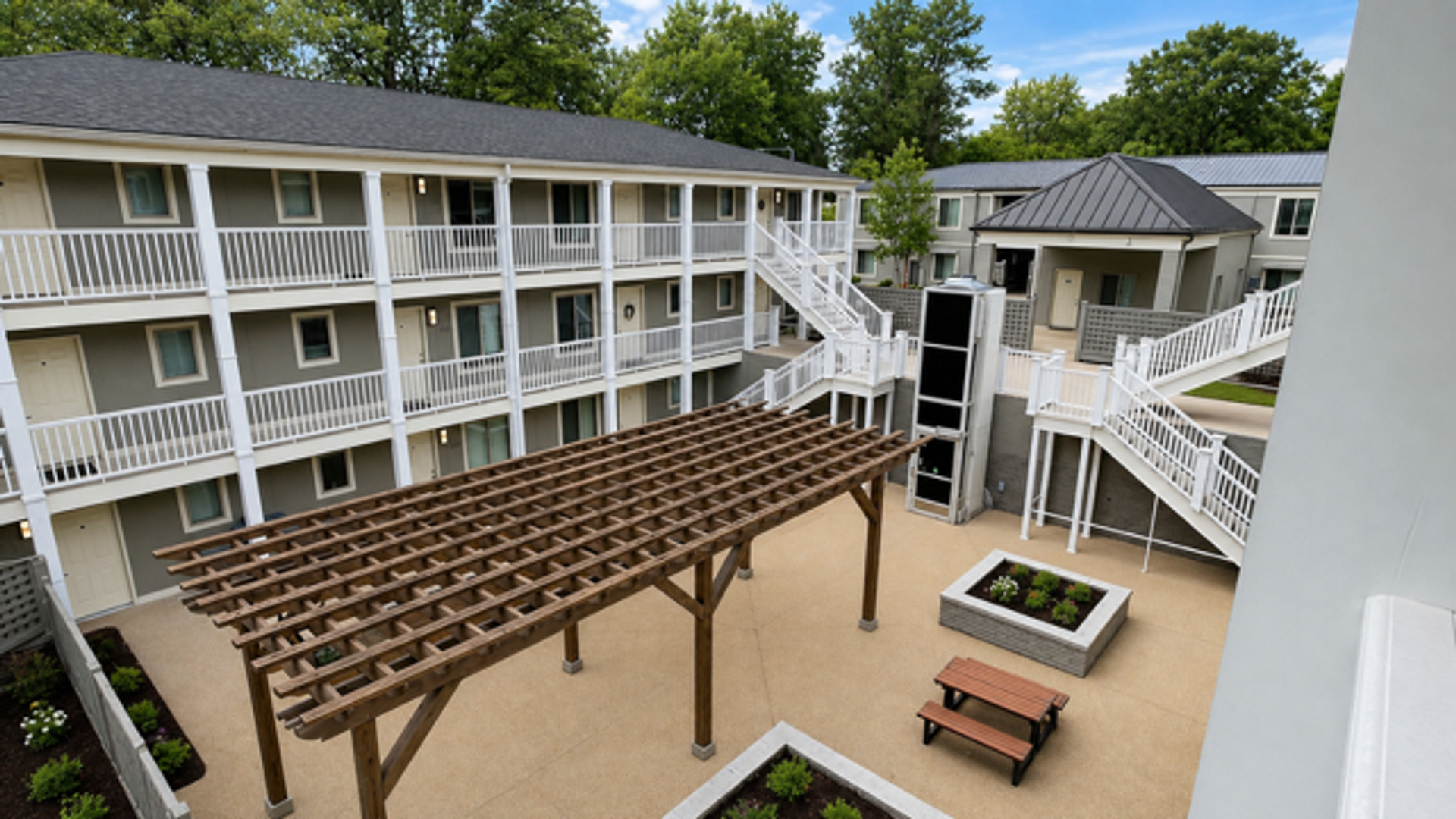 Oxford Apartment: 1304 Elliott Drive