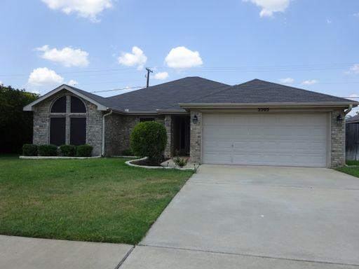 Well kept home close to shopping – photo 1