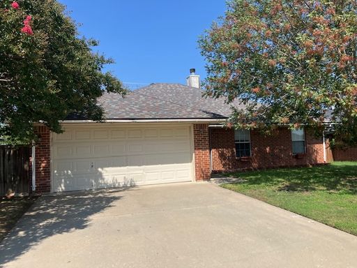 Incredibly convenient, family-friendly living experience. Sits just under 4 miles from Central Texas College and gives residents quick, 10-minute access to major shopping, parks, and Ft Hood – photo 1