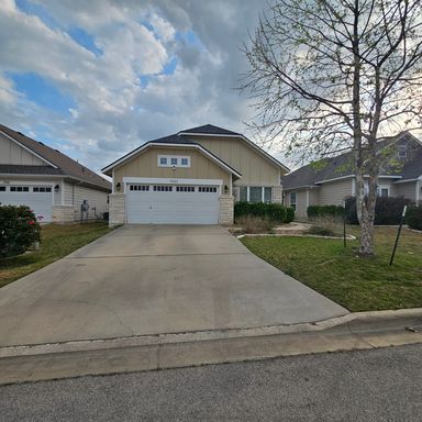 The street is set in a peaceful neighborhood just minutes from parks and local elementary schools, offering a balance of convenience and community feel – photo 1