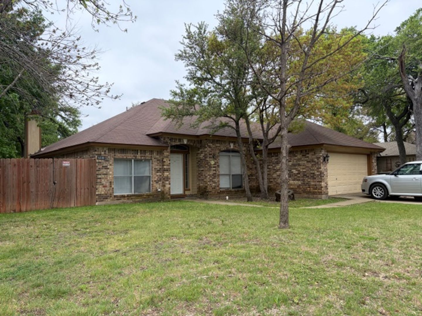 Killeen House: 5110 Glenoak Dr