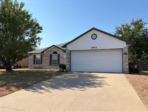Located just south of West Stan Schlueter Loop. This gives residents quick access to local grocery stores, restaurants, and Ft Hood. – photo 1